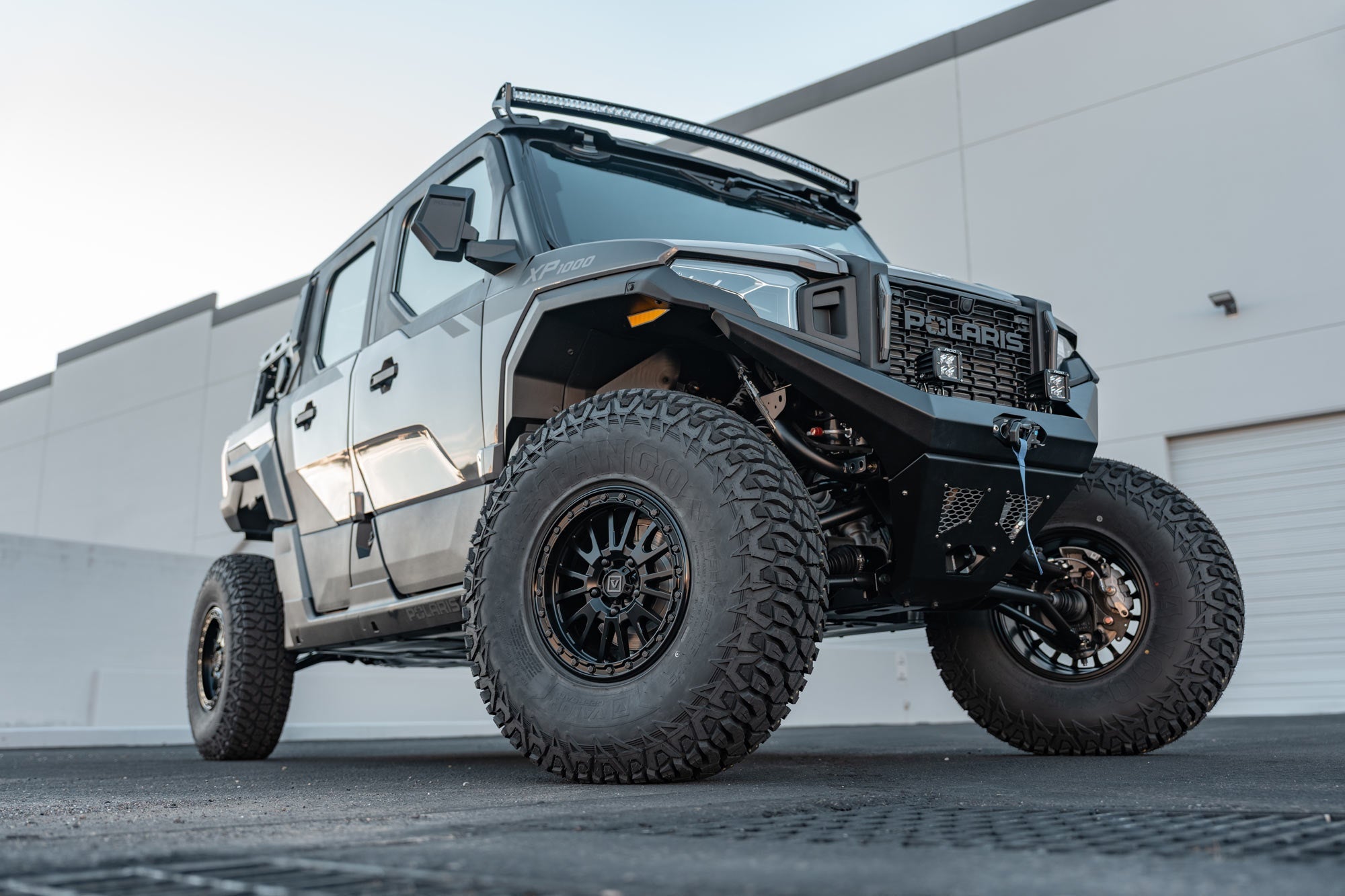 Valor-Offroad-V16-Beadlock-UTV