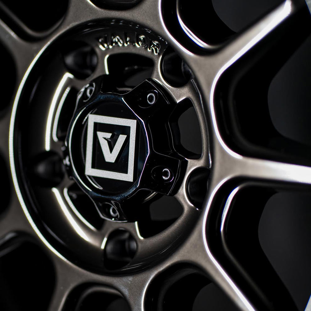 V18 Beadlock UTV Wheel Hyper Black - Valor Offroad