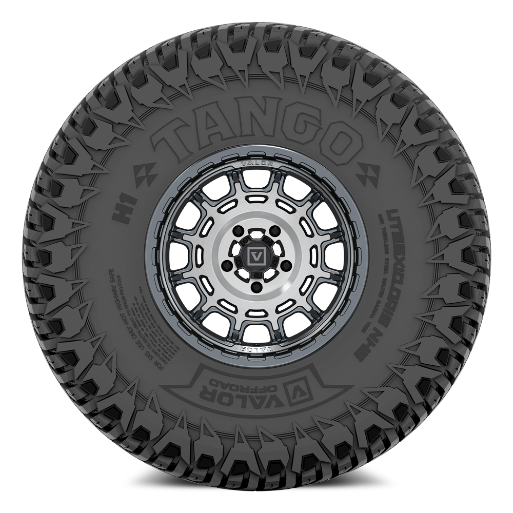 Tango on 15x8 V17 BG UTV Wheel and Tire Kit - Valor Offroad