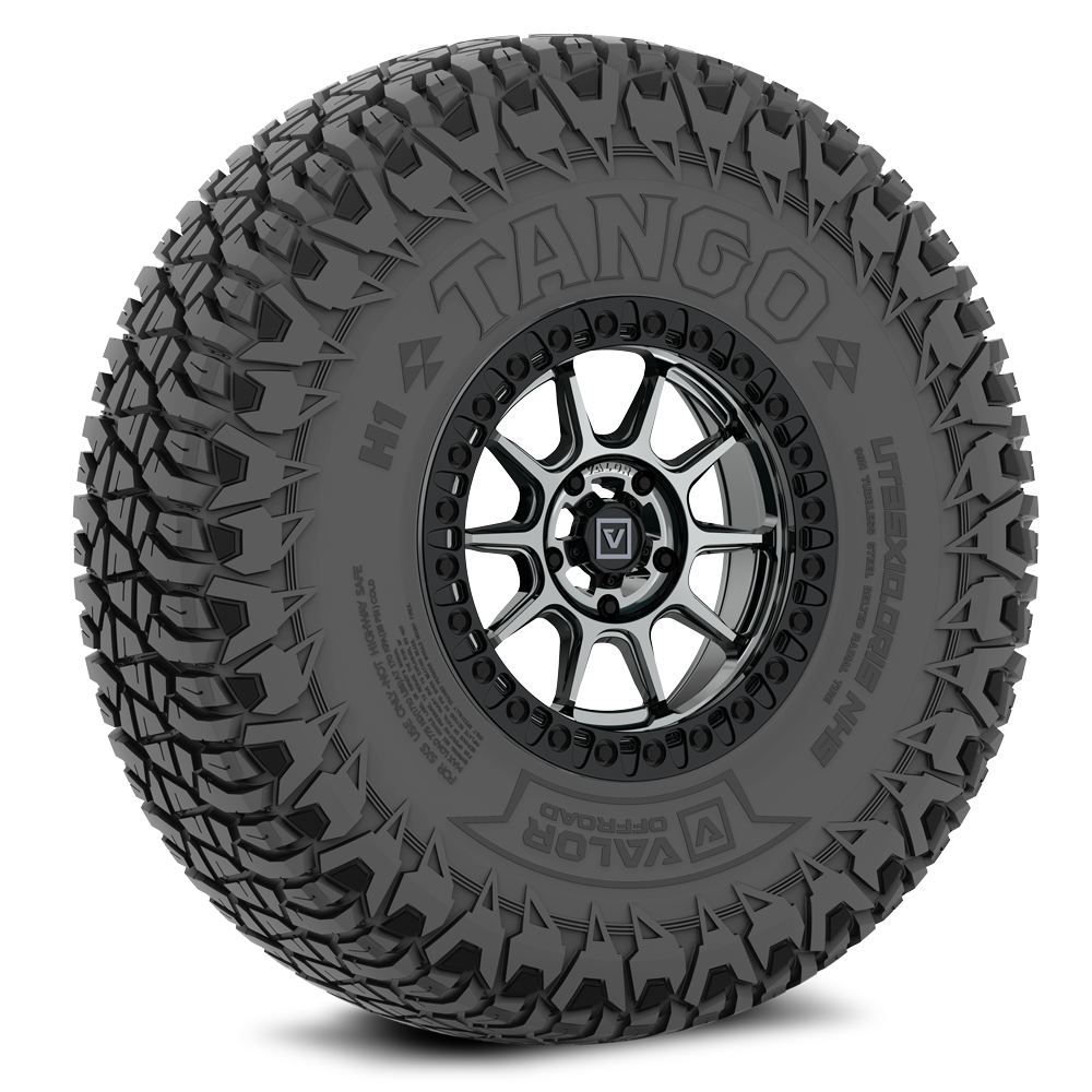 Tango on 15x7 V18 HB UTV Wheel and Tire Kit - Valor Offroad