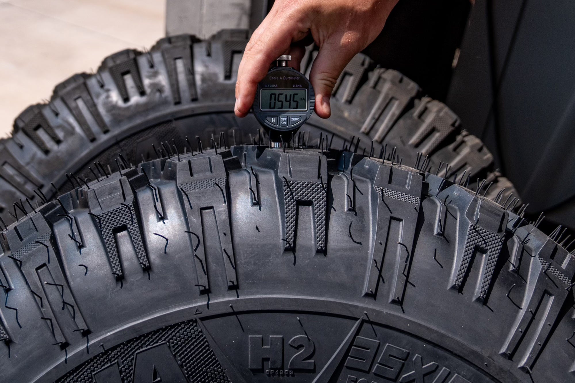 Benefits of Sticky Tires for Your UTV