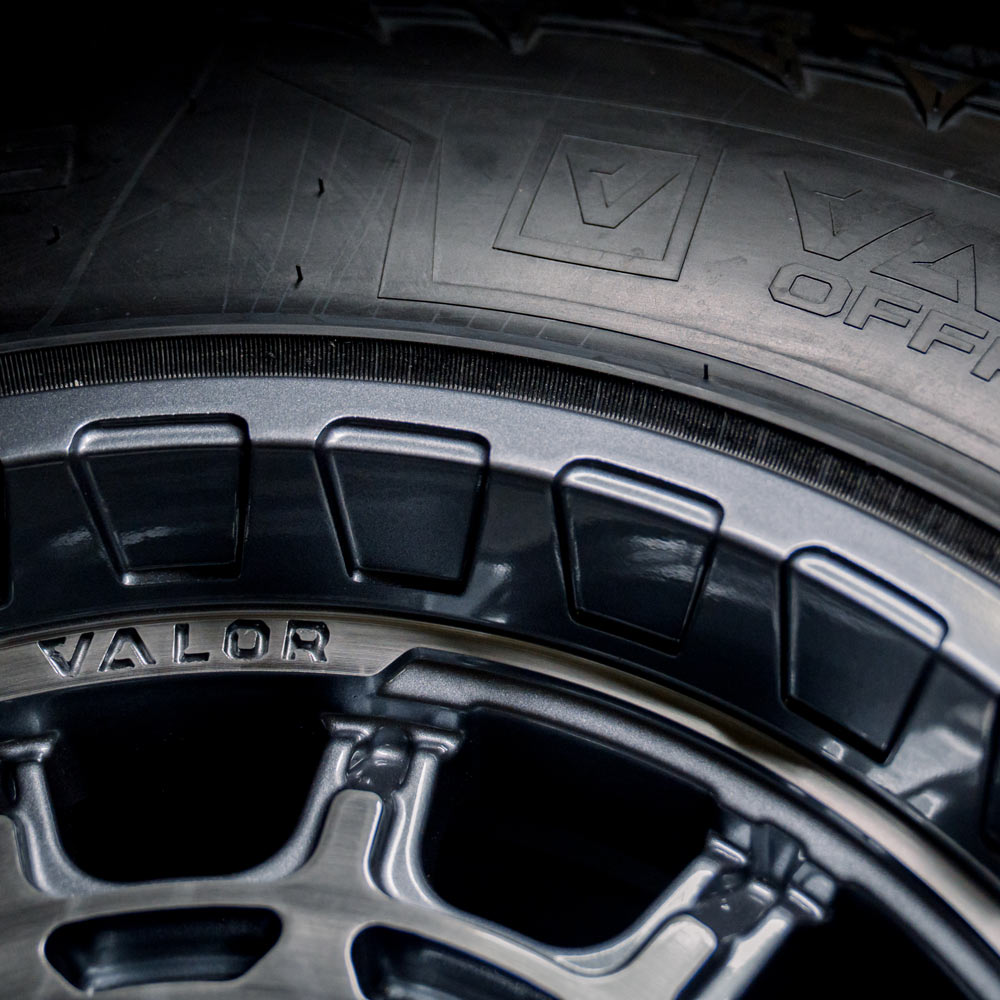 V17 UTV Wheel Brushed Gunmetal