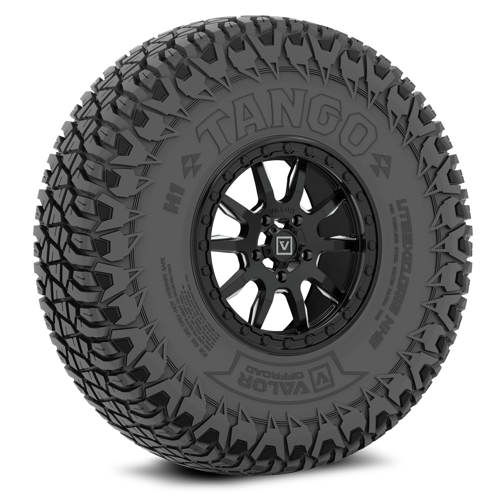 Tango on 15x7 V15 SB UTV Wheel and Tire Kit