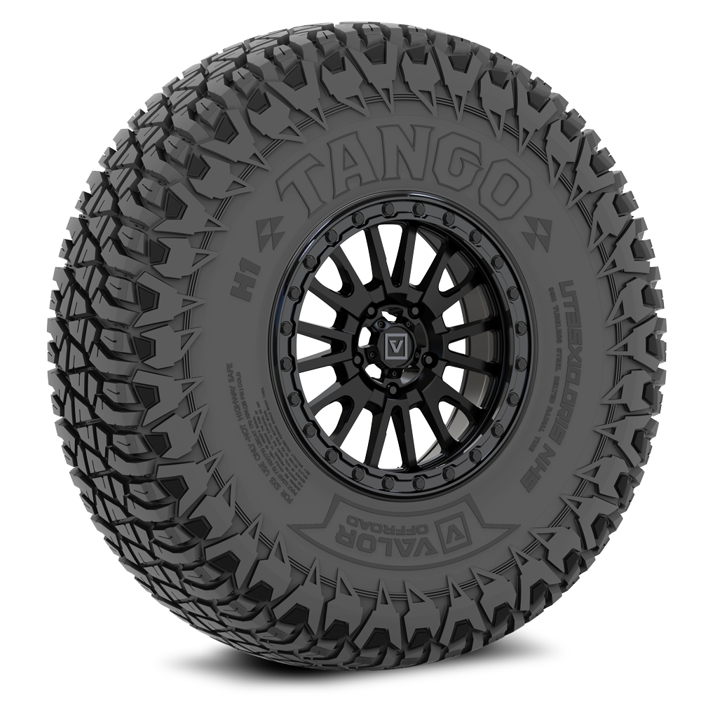 Tango on 15x7 V16 SB UTV Wheel and Tire Kit