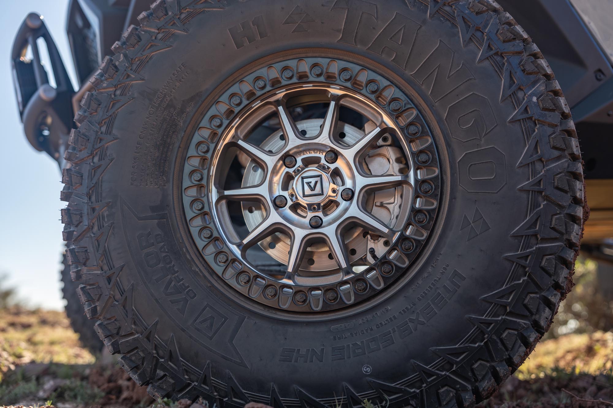 V18 Beadlock UTV Wheel Hyper Black | Valor Offroad